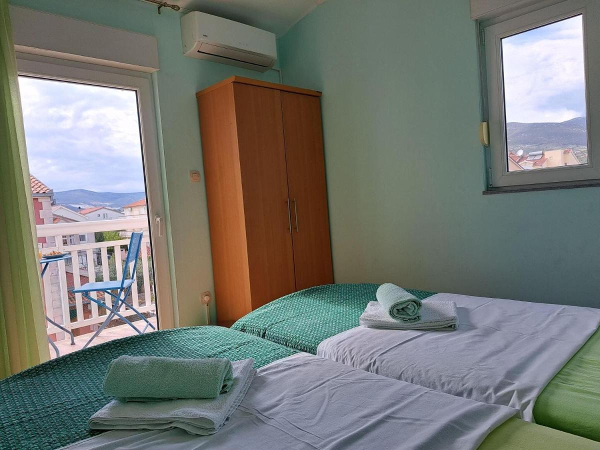 Nice Small Apartment With A Sea View Kaštela Exterior foto